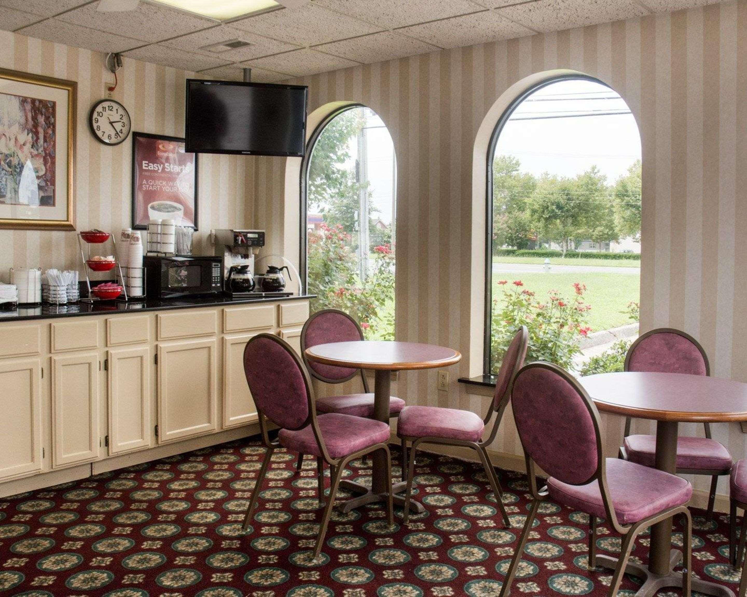 Econo Lodge Chesapeake Route 13 And I-464 Екстериор снимка