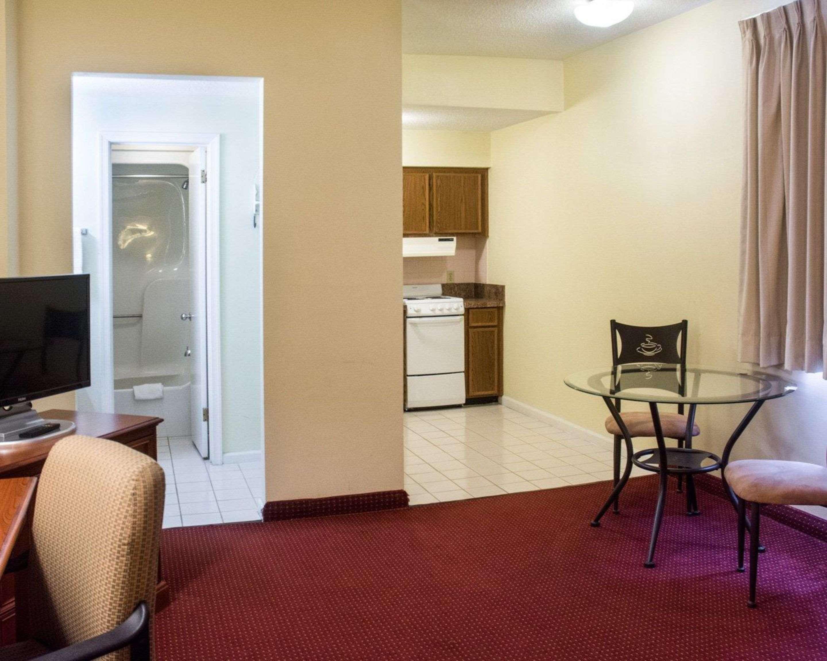 Econo Lodge Chesapeake Route 13 And I-464 Екстериор снимка