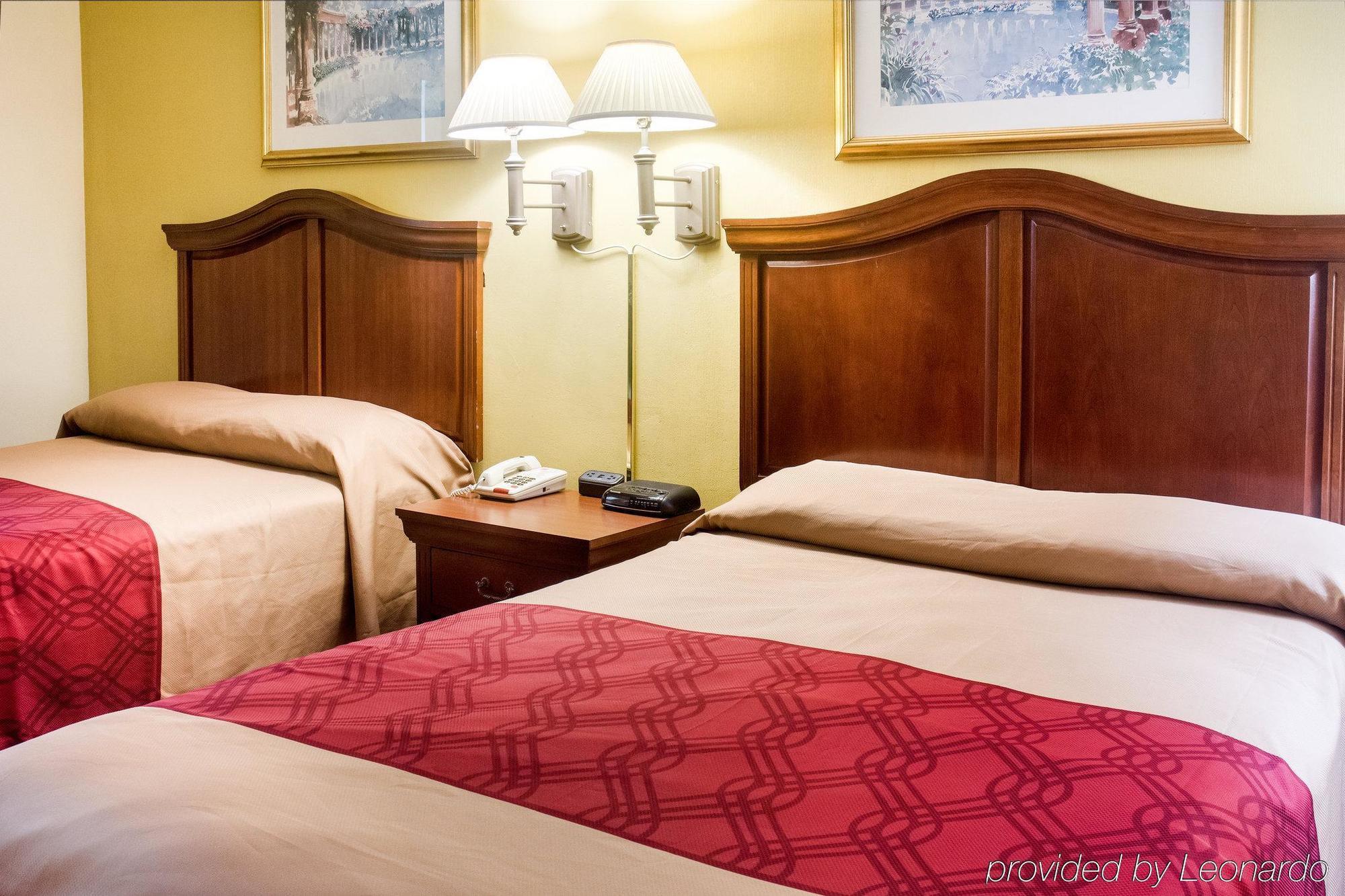 Econo Lodge Chesapeake Route 13 And I-464 Екстериор снимка