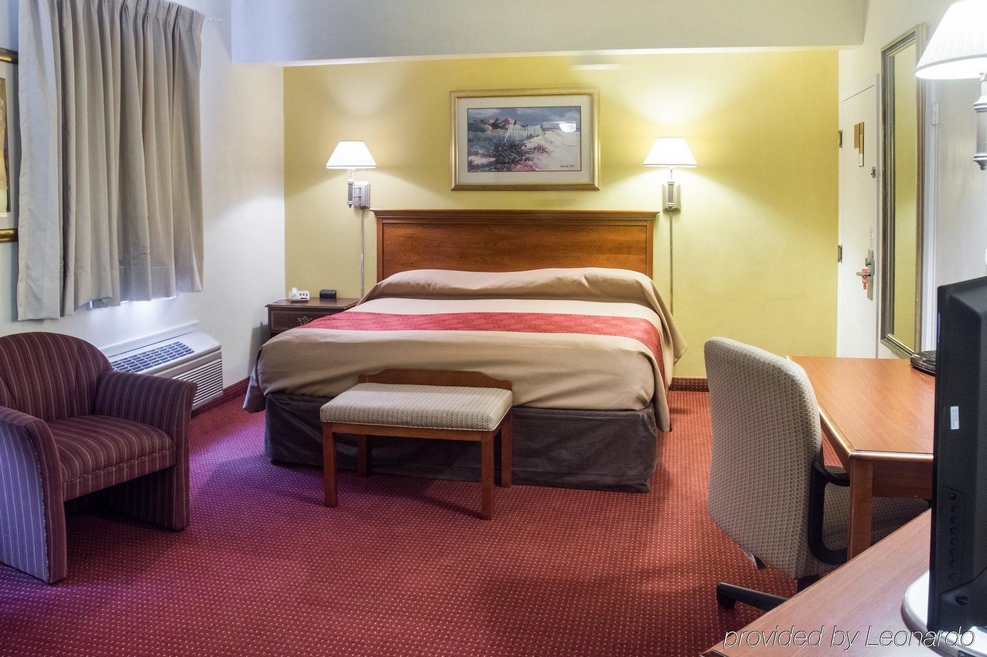 Econo Lodge Chesapeake Route 13 And I-464 Екстериор снимка